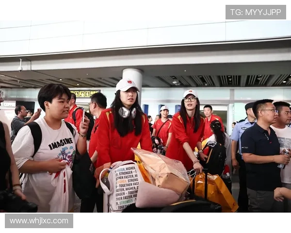 中国女排连胜强敌展现团队力量奋勇拼搏再度点燃全国球迷热情 中国女排连胜强敌展现团队力量奋勇拼搏再度点燃全国球迷热情