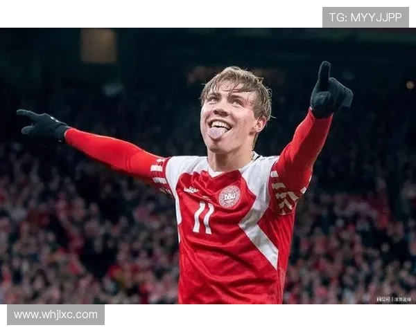 卢顿足球俱乐部崛起之路:从英格兰小镇到英超舞台的奋斗与荣耀 卢顿足球俱乐部崛起之路:从英格兰小镇到英超舞台的奋斗与荣耀