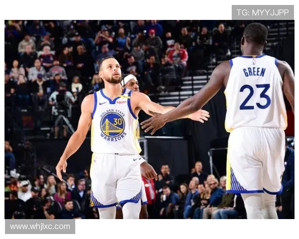 库里轰下高分勇士险胜湖人詹姆斯空砍三双全场战至最后一秒 库里轰下高分勇士险胜湖人詹姆斯空砍三双全场战至最后一秒