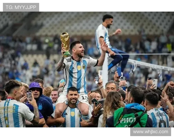 梅西领衔国际足坛新动向 多支豪门俱乐部争夺转会市场焦点 梅西领衔国际足坛新动向 多支豪门俱乐部争夺转会市场焦点